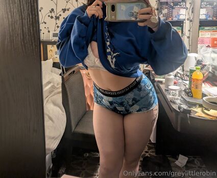 Full leaked Littlerobin private onlyfans photo
