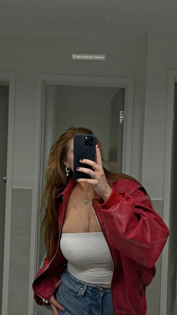 Full leaked Liv drake private onlyfans photo