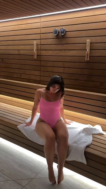 Full leaked Livefitelle page private onlyfans photo