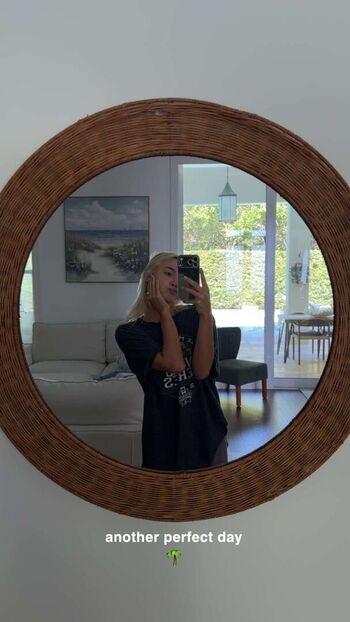 Full leaked Livvy dunne  page private onlyfans photo