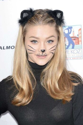 Lizzy Greene