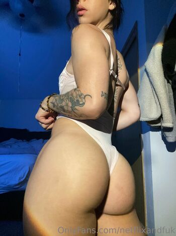 Full leaked Lizzysnyder private onlyfans photo