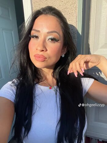 Full leaked Lizzywurst private onlyfans photo