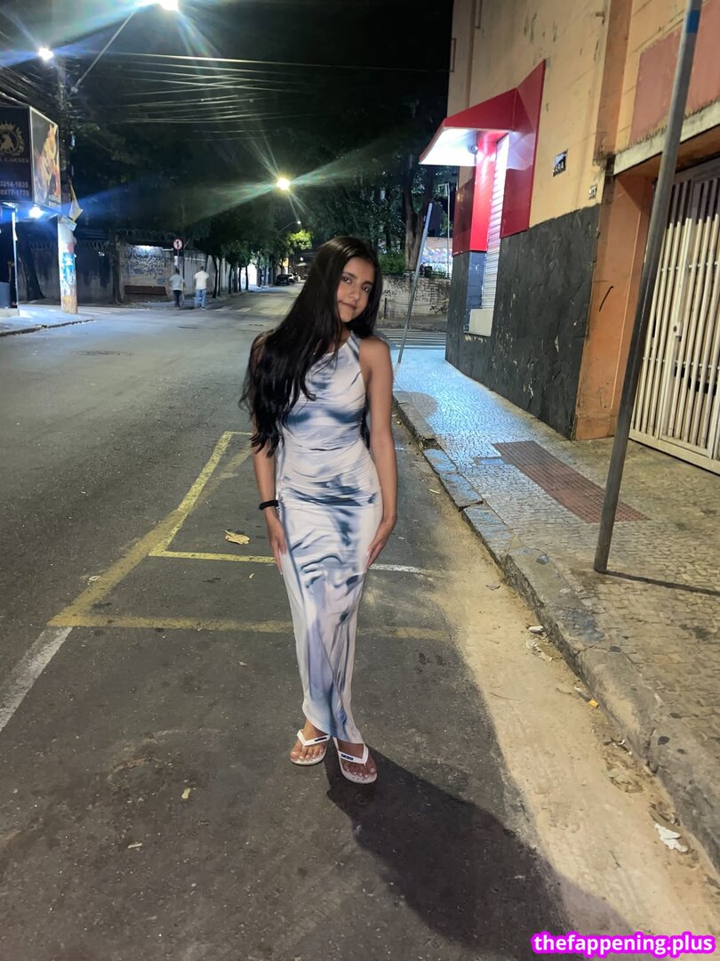 laysxx / llaralys / lyslaraa.__ Photo OnlyFans Nu #10