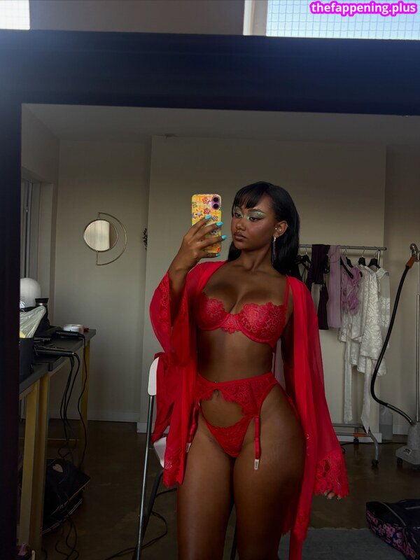 elizabeth anorue / llleasy / llleasy_ Foto OnlyFans Nuda #15