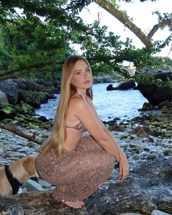 Full leaked Llunaclark private onlyfans photo