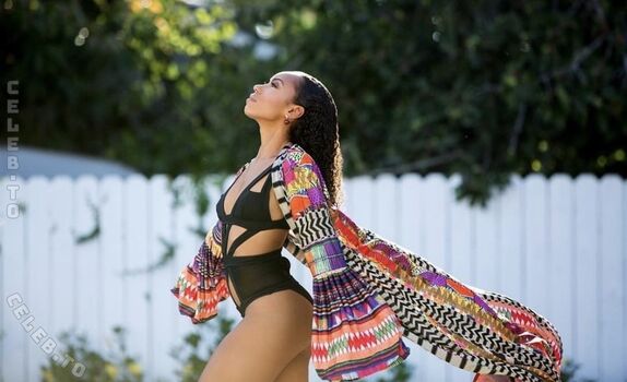 Full leaked Logan browning page private onlyfans photo