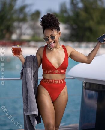 Full leaked Logan browning page private onlyfans photo