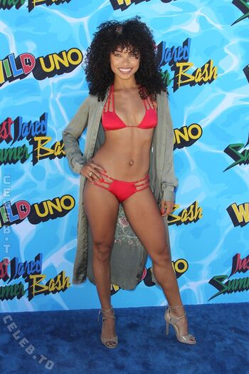 Full leaked Logan browning private onlyfans photo