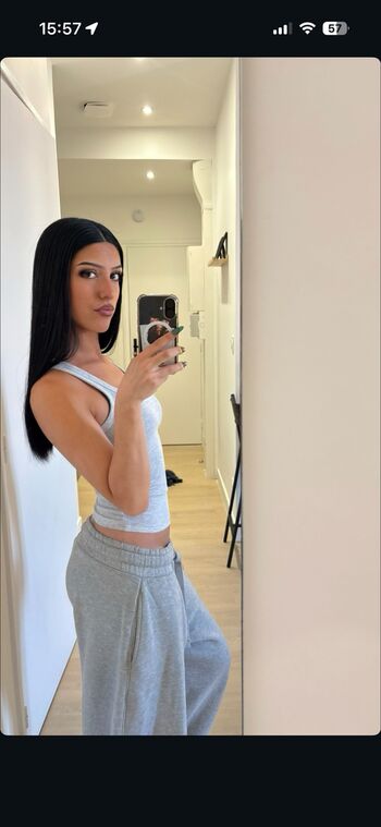Full leaked Lola clr private onlyfans photo