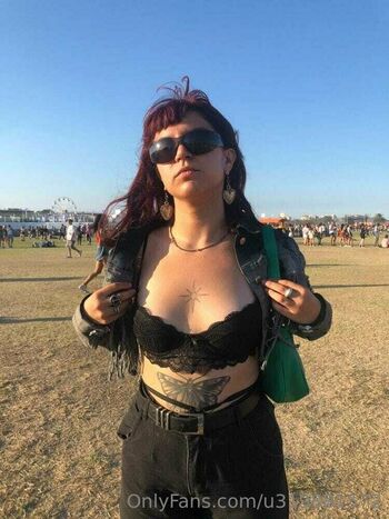 Full leaked Lola deinnn private onlyfans photo