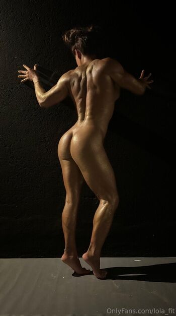 lola_fit