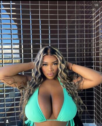 Full leaked Lola tasie private onlyfans photo
