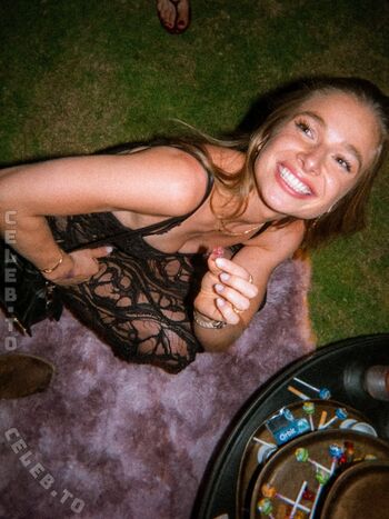 Full leaked Lola weippert private onlyfans photo