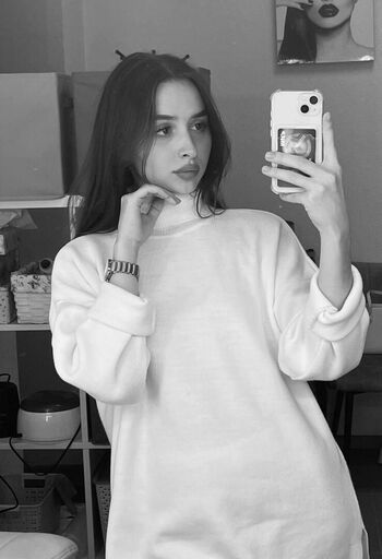 Full leaked Lollypoli private onlyfans photo