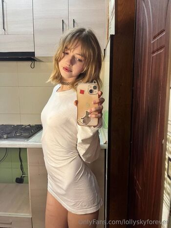 Full leaked Lollyskyforever private onlyfans photo