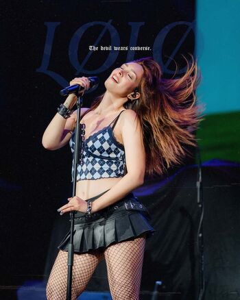 Full leaked Sabrina carpenter / private onlyfans photo