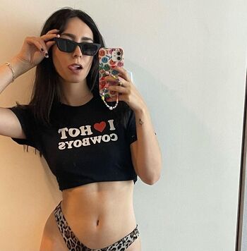 Full leaked Sarabella harris/ private onlyfans photo