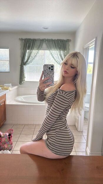 Full leaked Loren gray private onlyfans photo