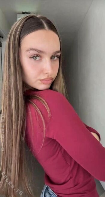 Full leaked Louisa jindaoui page private onlyfans photo
