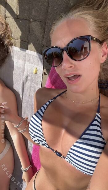 Full leaked Loulou fbl private onlyfans photo