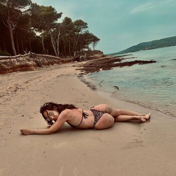 Full leaked Lovely ass private onlyfans photo