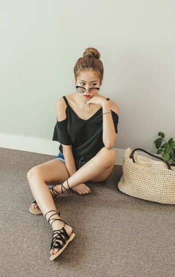 Full leaked Lovelyjoohee page private onlyfans photo