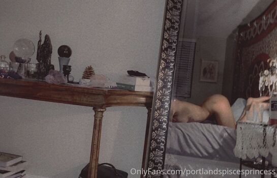 lovelystrawberrybabe