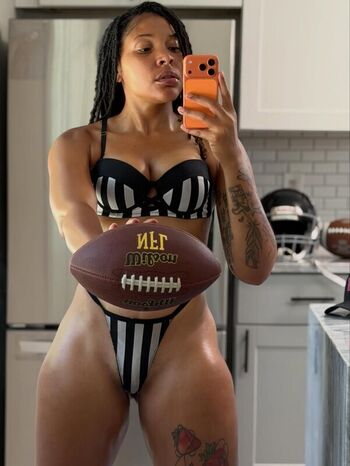 Full leaked Lovemeek private onlyfans photo