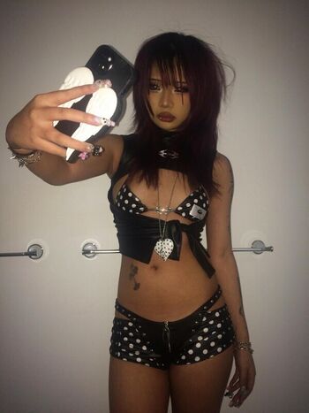 Full leaked Lovemeize private onlyfans photo