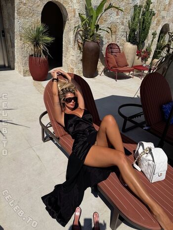 Full leaked Luana vjollca private onlyfans photo
