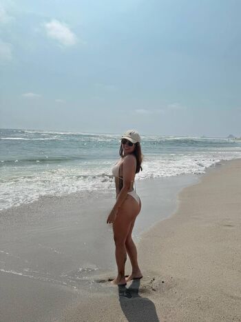 Lucero Balboa Hotwife