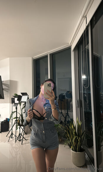 Full leaked Luchi del mar  page private onlyfans photo