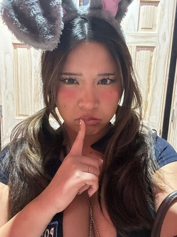 Full leaked Luciabunni private onlyfans photo