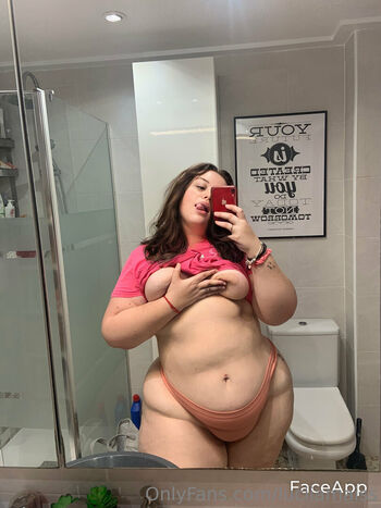 Full leaked Luciiamaiss private onlyfans photo