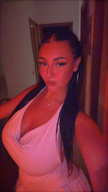 Full leaked Lucrexiia private onlyfans photo
