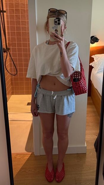 Full leaked Lucy fallon private onlyfans photo