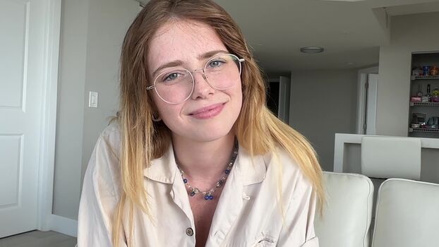 Full leaked Lucy foxx page private onlyfans photo