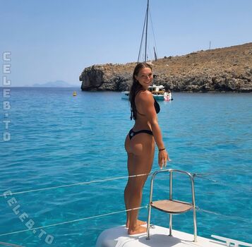 Full leaked Lucy lacht private onlyfans photo