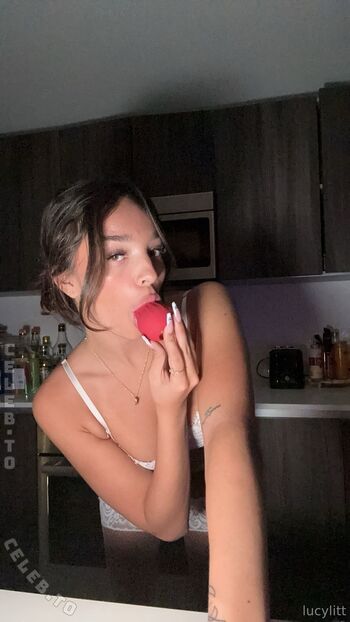 Full leaked Lucy litt private onlyfans photo