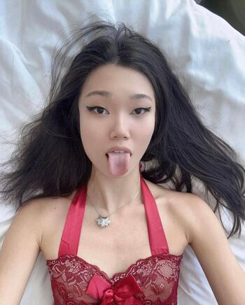 Full leaked Lucy mochi  page private onlyfans photo
