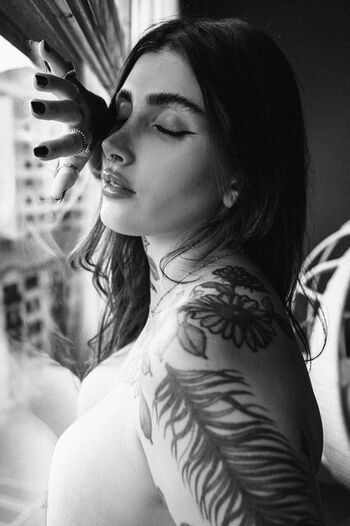 Full leaked Lulu valotta private onlyfans photo