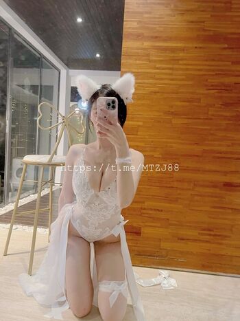 Full leaked Lumanyu page private onlyfans photo