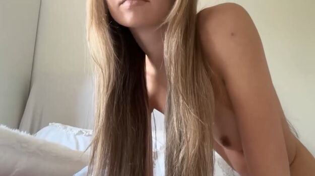 Full leaked Luna oxox private onlyfans photo
