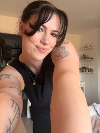 Full leaked Luna stubbs private onlyfans photo