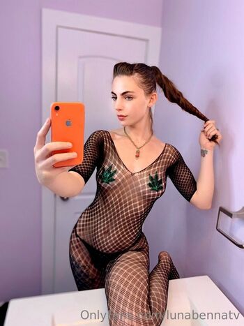 Full leaked Lunabennatv private onlyfans photo