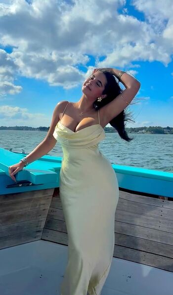 Full leaked Lunaosantos private onlyfans photo