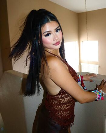 Full leaked Luxuraa private onlyfans photo