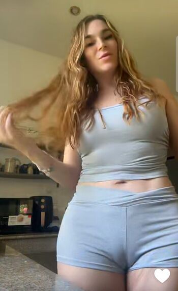 Full leaked Lyanna queen private onlyfans photo
