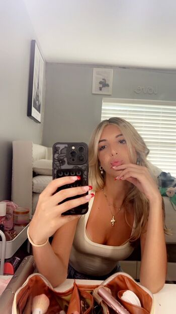 Full leaked Lyl lane private onlyfans photo